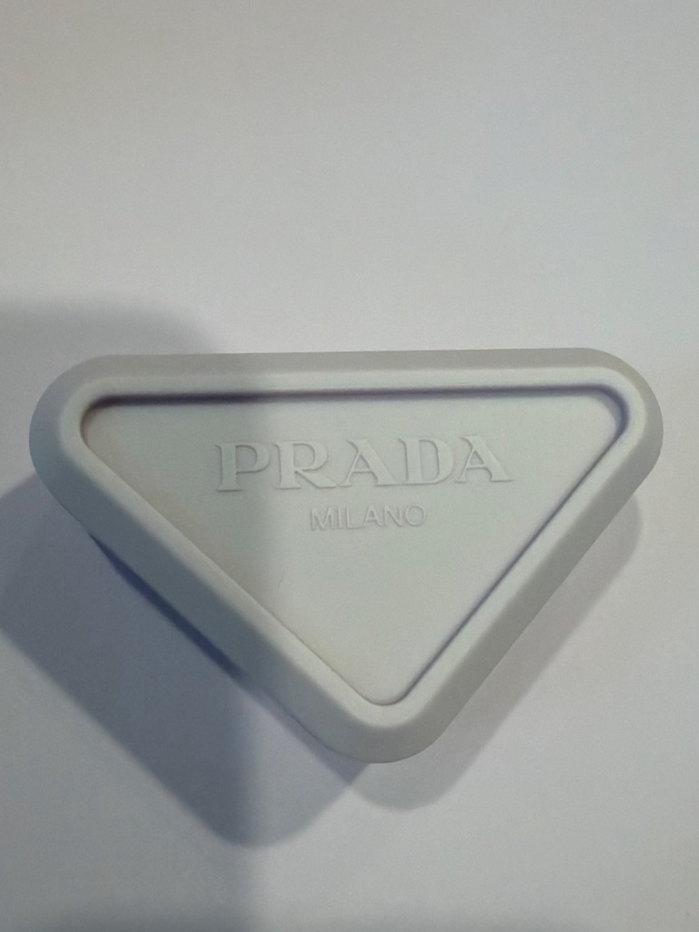 PRADA - Picture 4 of 4